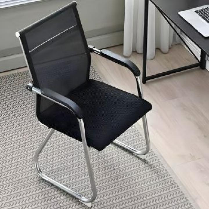 Black Mesh Fabric Guest Chair 