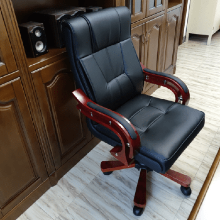 Bliss executive office chair 