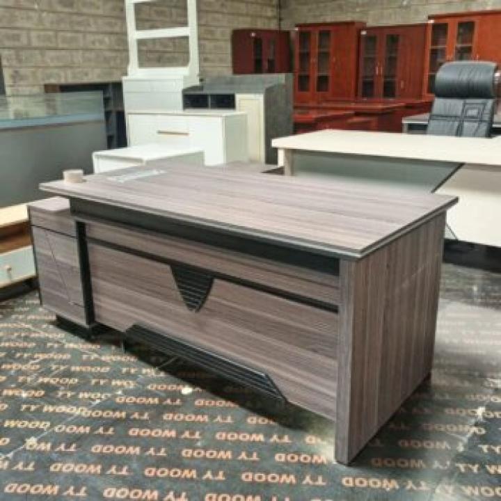 1.8 Meters Director's Office Desk 